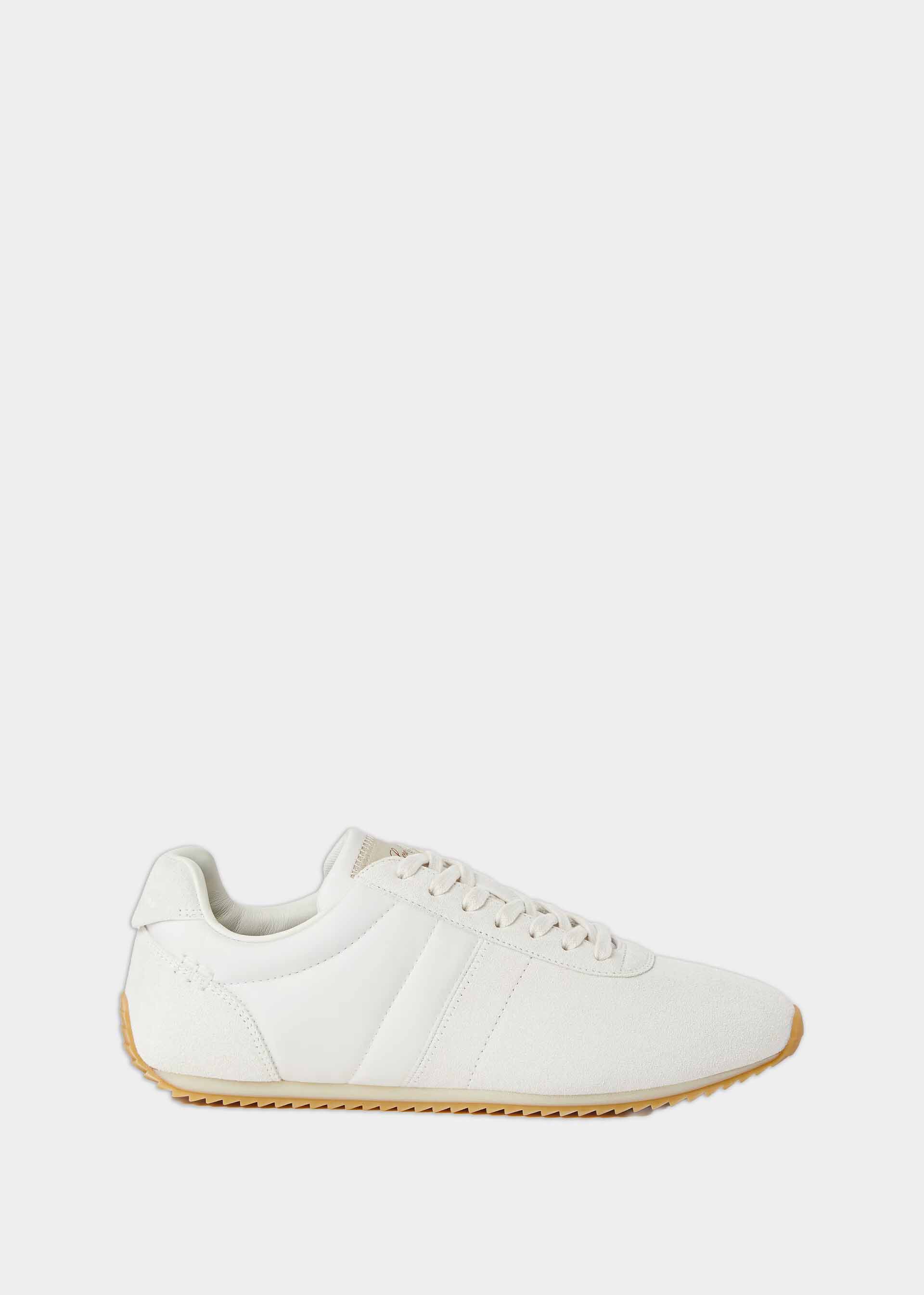 Fast Walk Sneaker