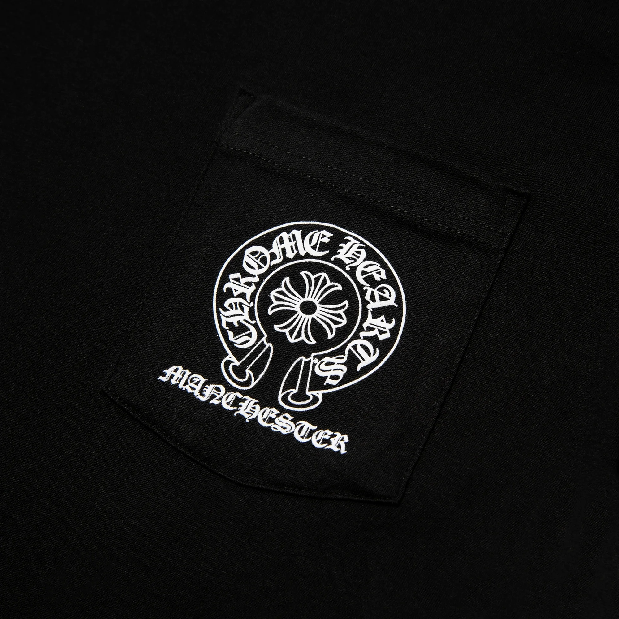 Manchester Exclusive Horse Shoe Pocket Logo Black T Shirt
