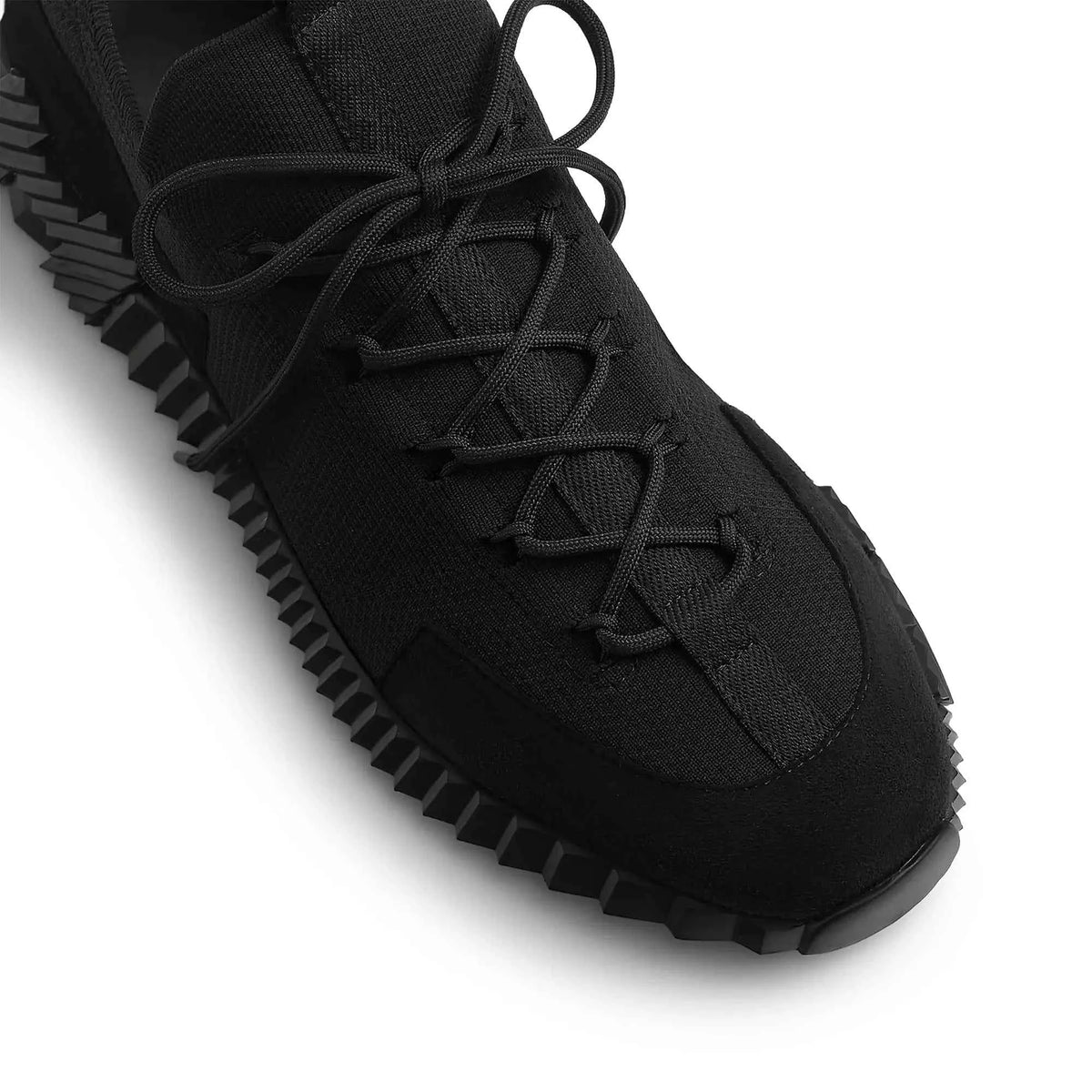 Hermes Paris Lift Slip-On Noir Sneaker