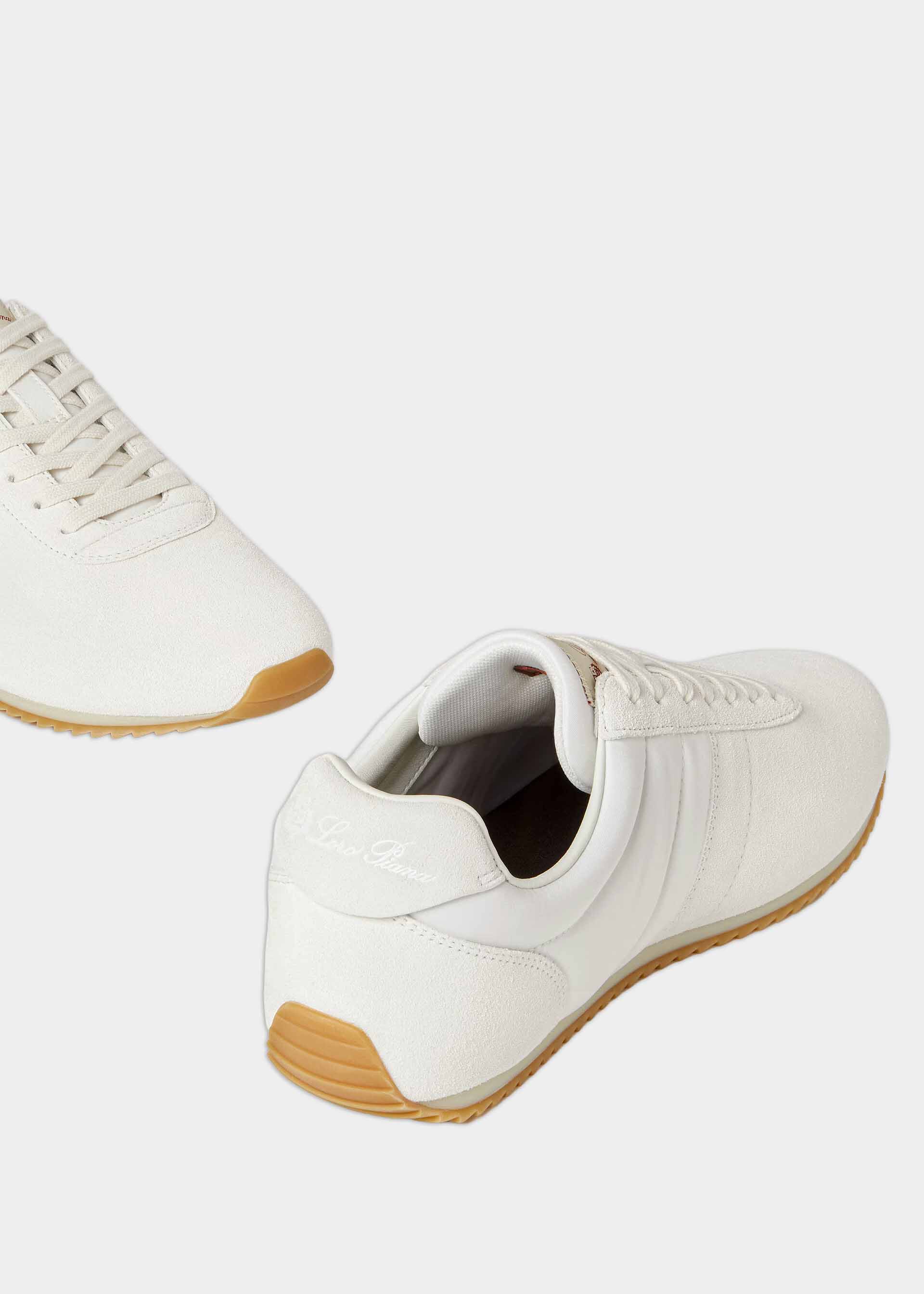 Fast Walk Sneaker